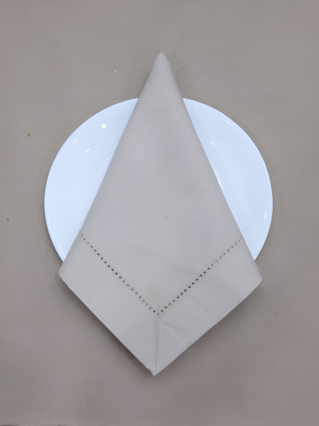 

DESIGN GAATHA 6 Pieces Beige Pure Cotton Table Napkins