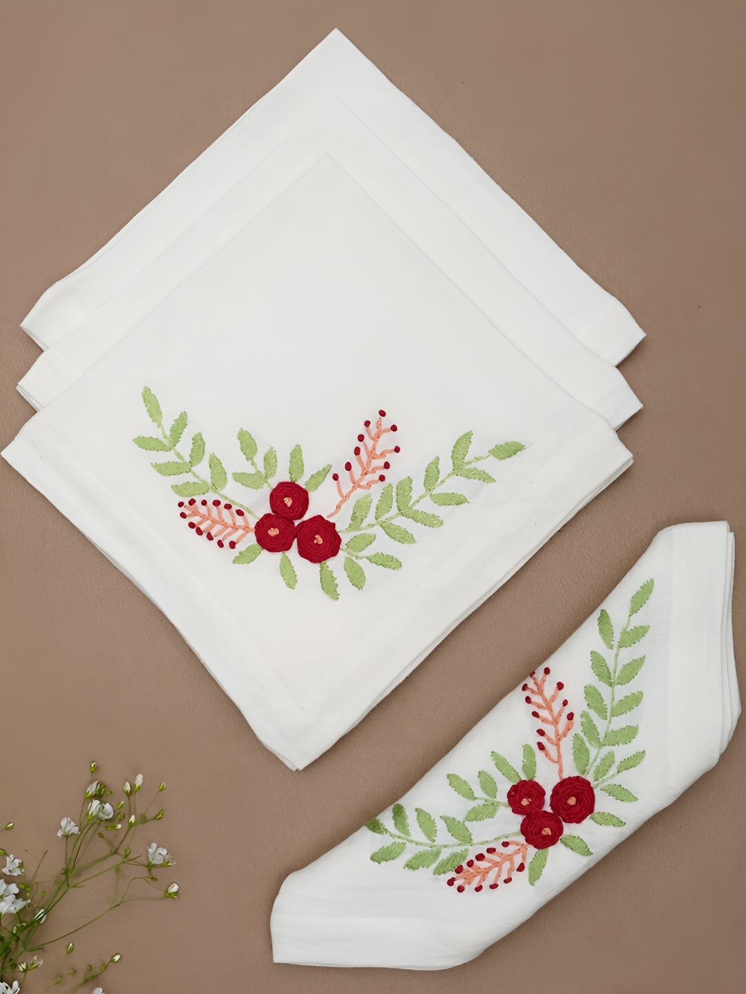 

DESIGN GAATHA 4 Pieces Cream & Red Embroidered Pure Linen Table Napkins