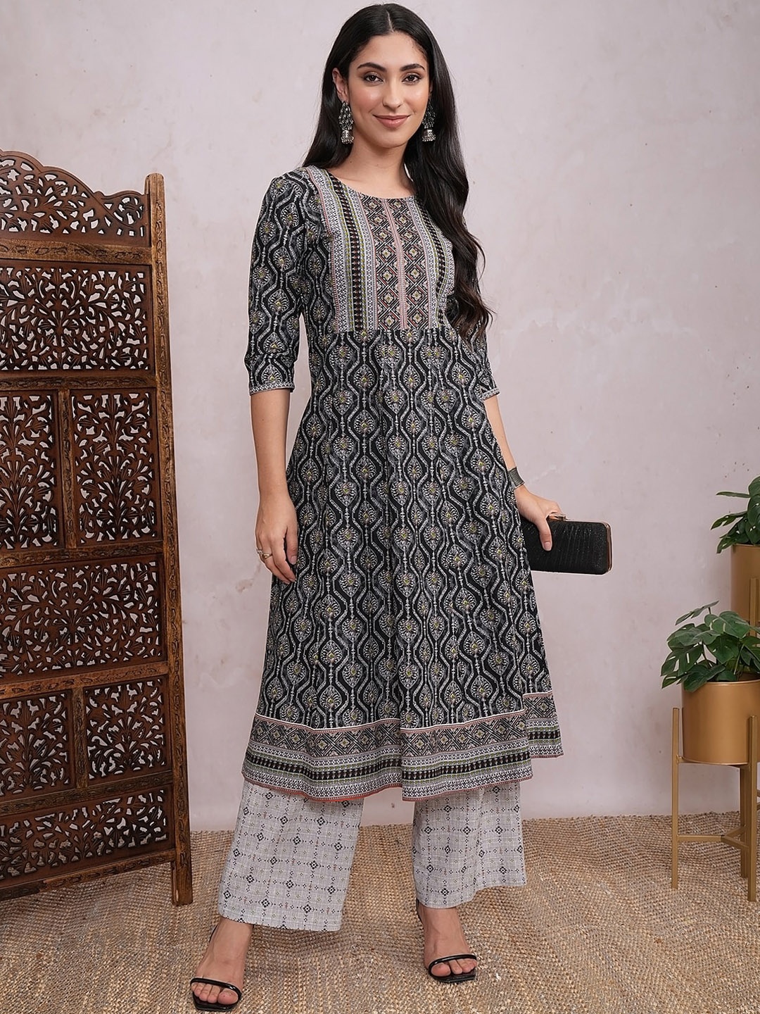 

Vishudh Grey Ethnic Motifs Printed Regular Pure Cotton Kurta With Palazzos