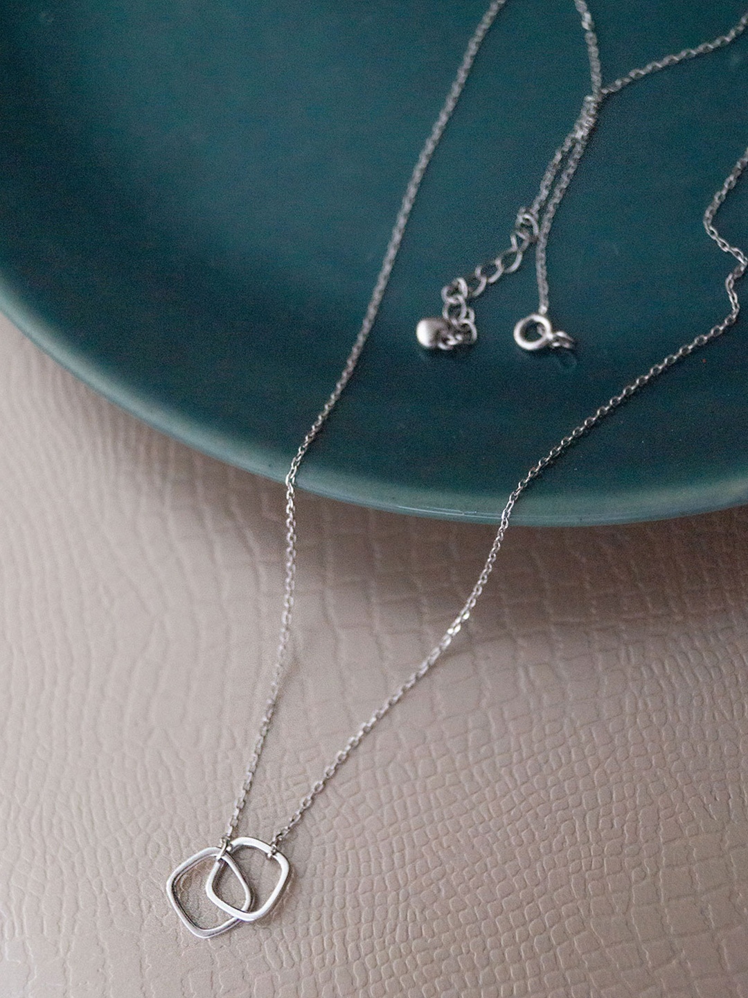

MANNASH 925 Sterling Silver Rhodium-Plated Necklace