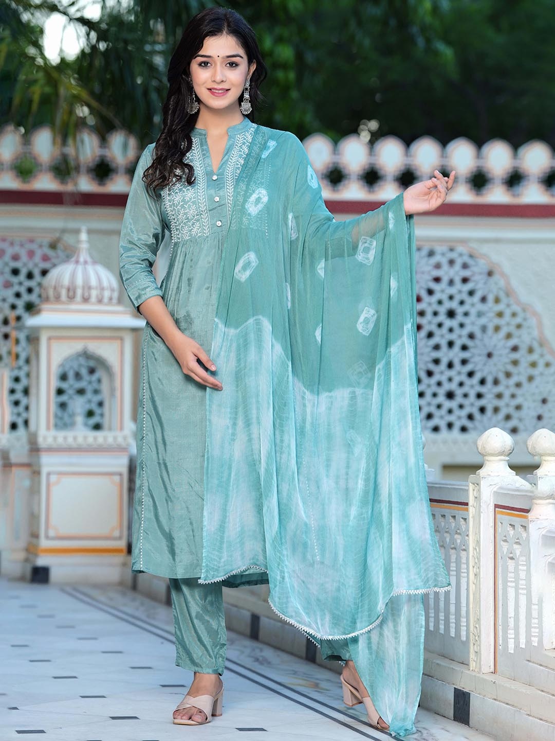 

SIDDHANAM Yoke Design Embroidery Anarkali Kurta with Trousers & With Dupatta, Sea green