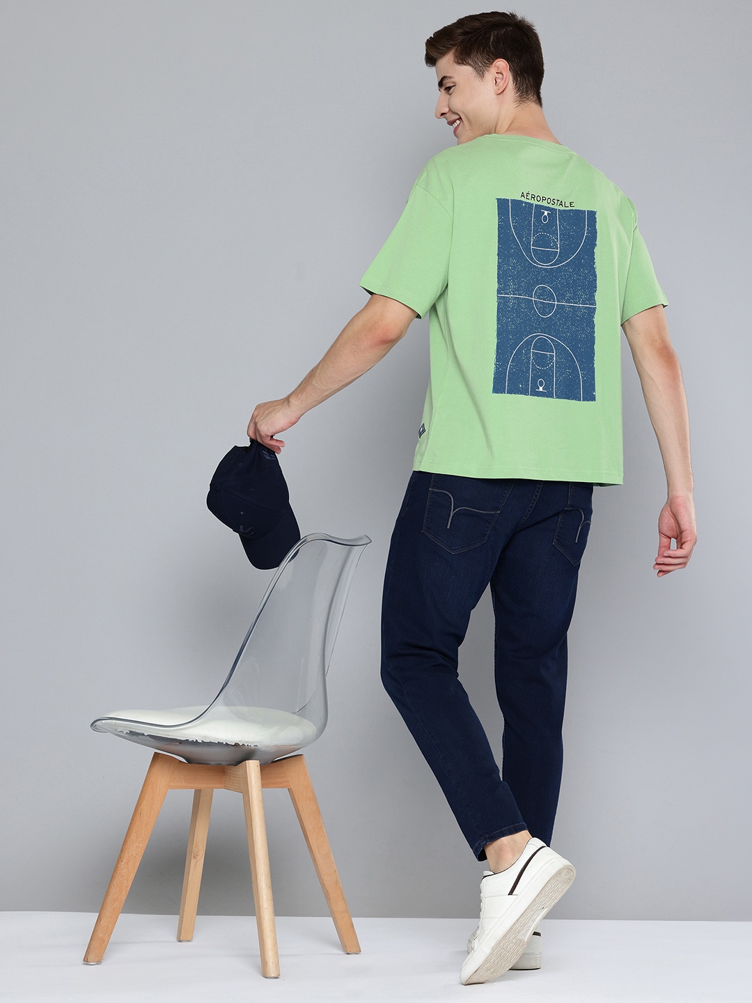 

Aeropostale Men Typography Printed Pure Cotton Relaxed Fit T-shirt, Green