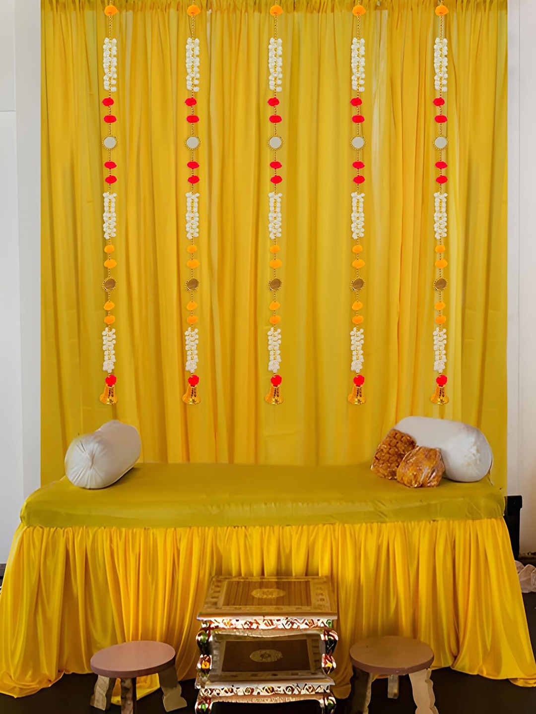 

Special You 12 Pieces Festive Decor, Yellow