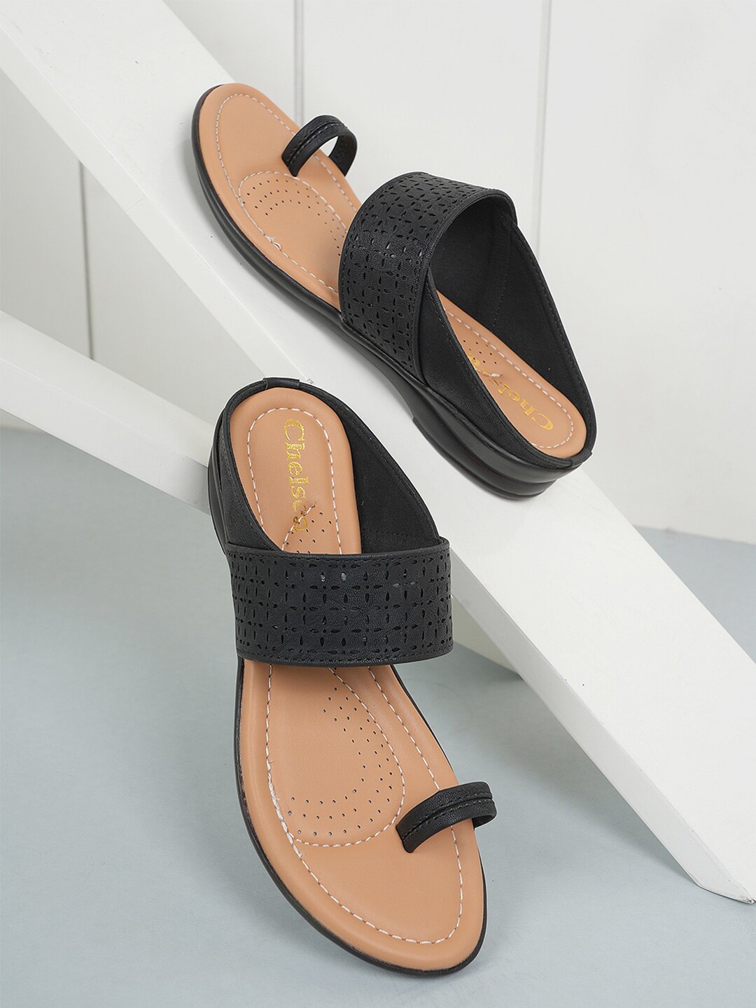 

Style Shoes Textured One Toe Flats, Black