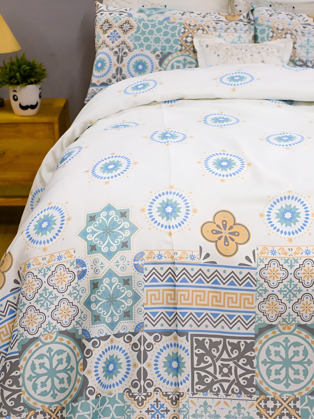 

BLUE DAHLIA Blue & White Floral 250 TC Cotton Single Bedsheet with 1 Pillow Covers
