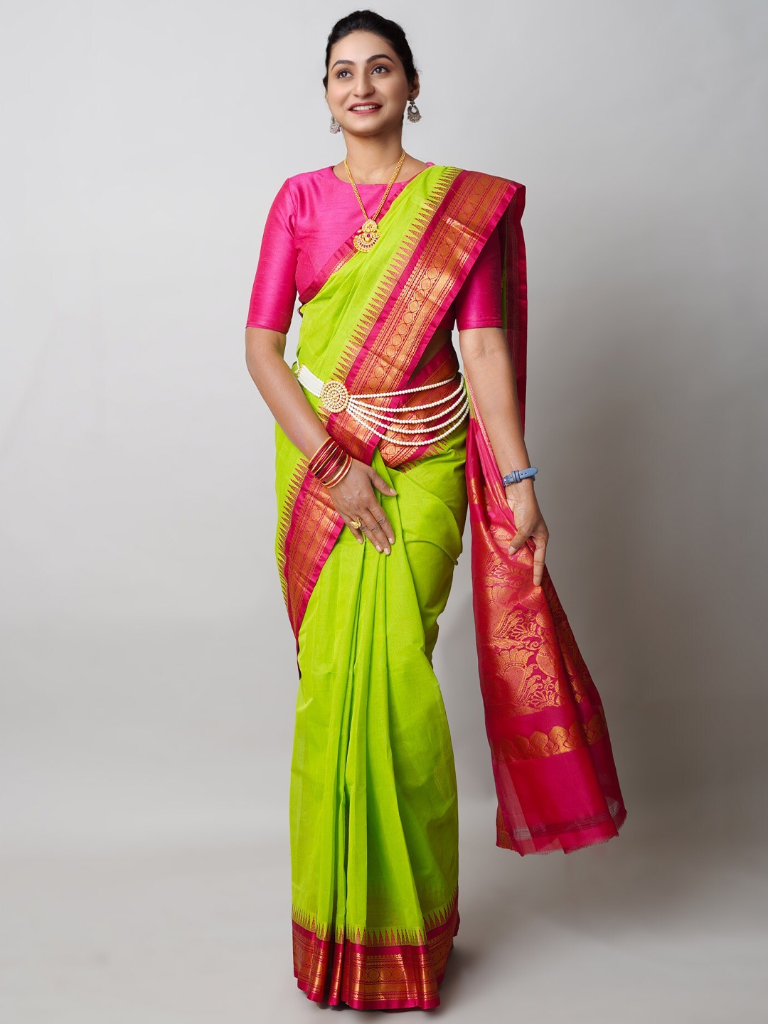 

Unnati Silks Zari Pure Cotton Handloom Gadwal Saree, Lime green