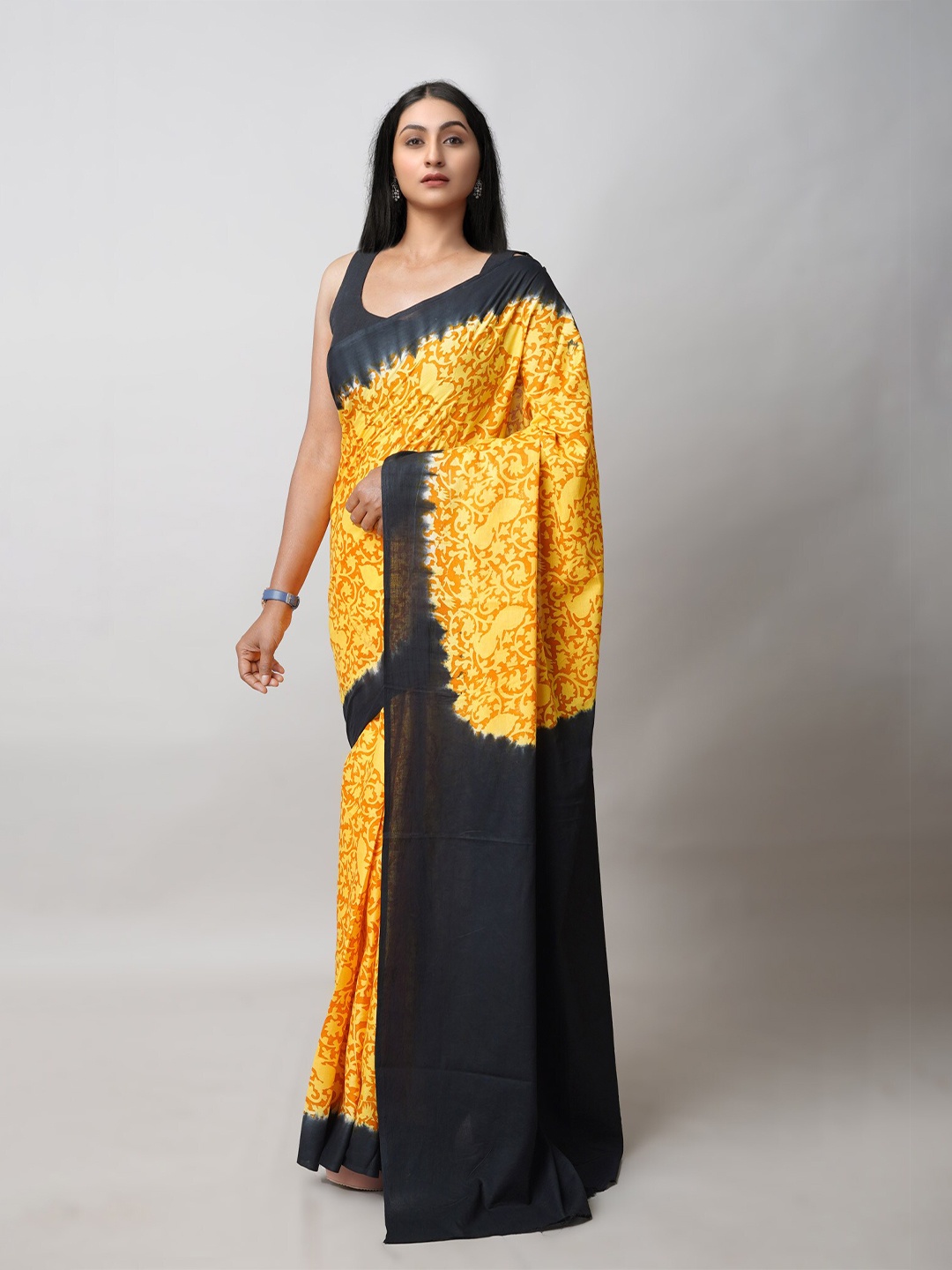 

Unnati Silks Ethnic Motifs Pure Cotton Handloom Block Print Saree, Yellow