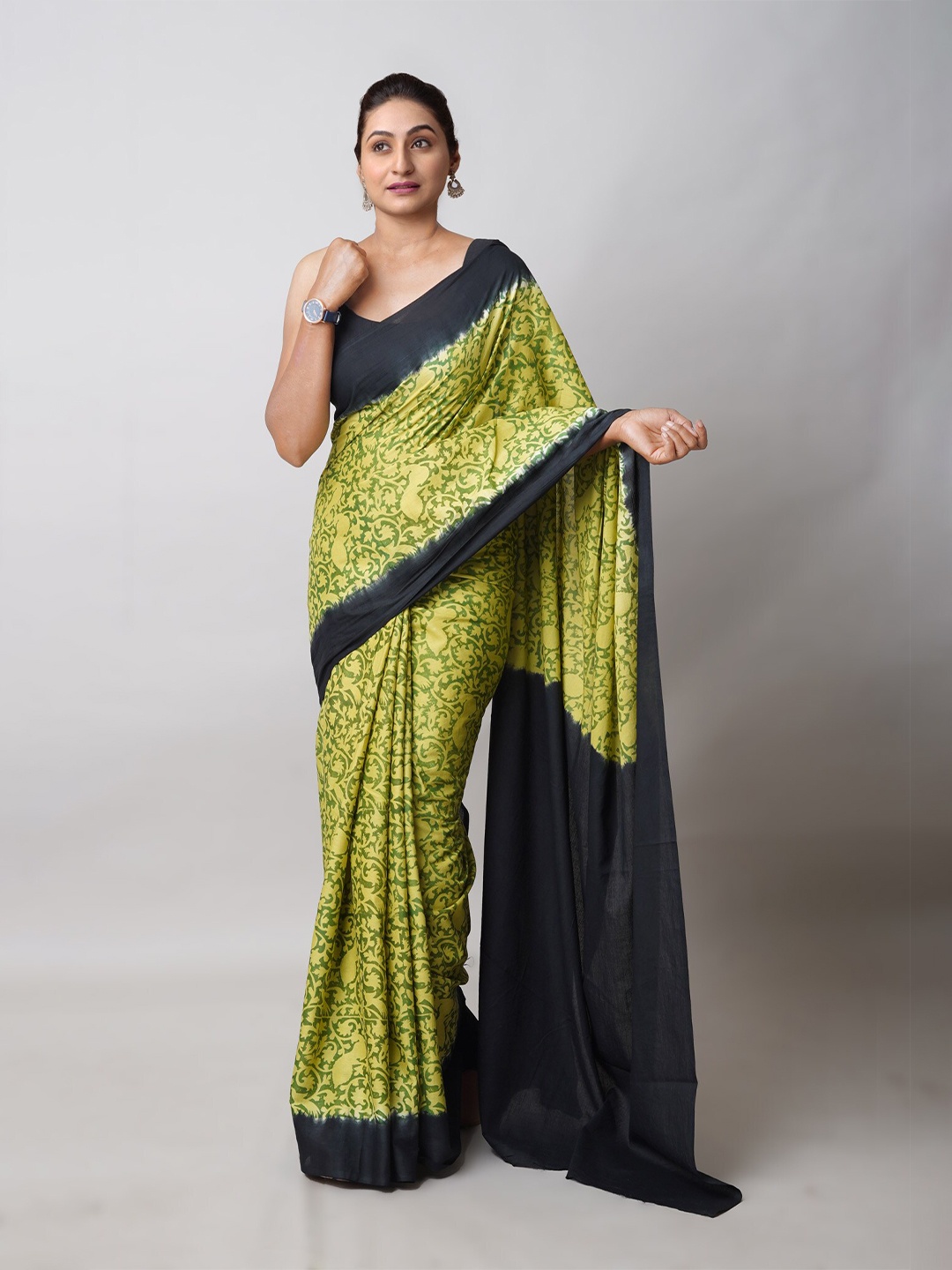 

Unnati Silks Floral Block Printed Pure Cotton Saree, Green