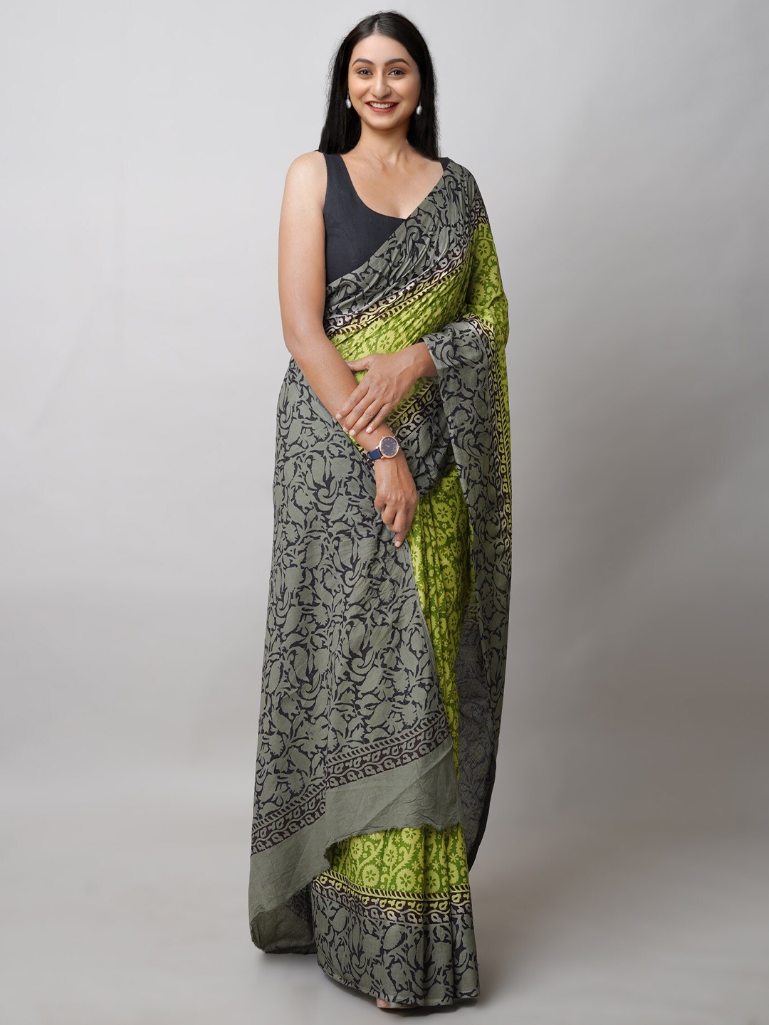 

Unnati Silks Floral Printed Pure Cotton Handloom Block Print Saree, Green