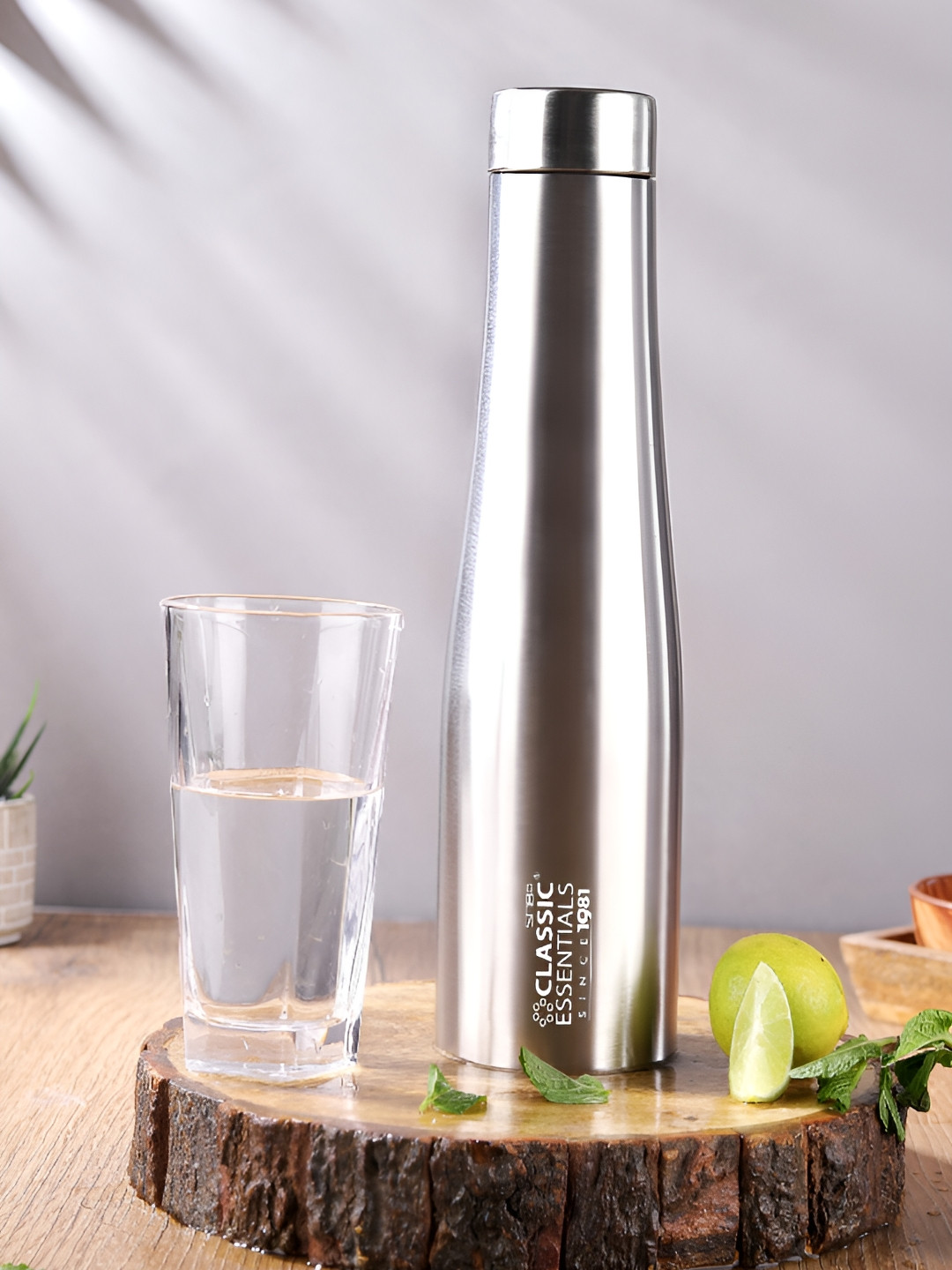 

Classic Essentials Silver-Toned Brand Logo Stainless Steel Water Bottle 1l