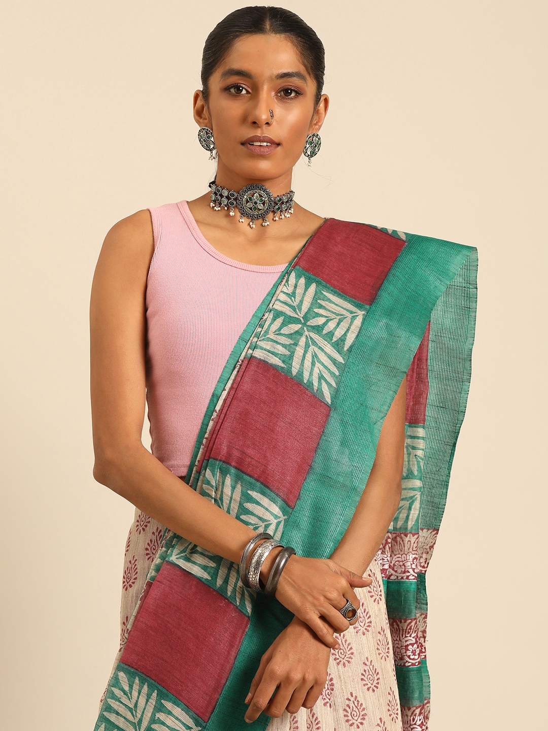 

Taavi Ethnic Motifs Printed Block Print Saree, Multi