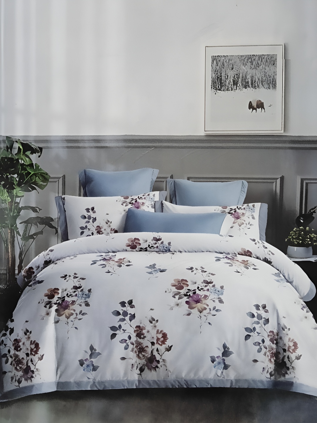 

Signature Fusion White & Blue Floral 144 TC Queen Bedsheet with 2 Pillow Covers
