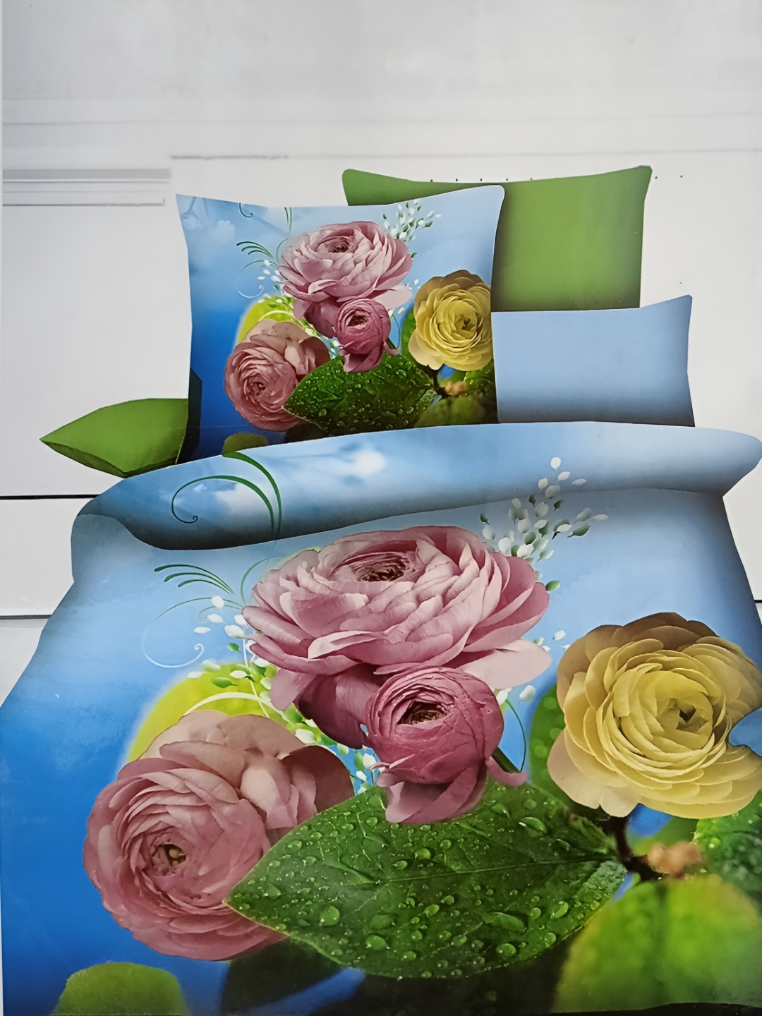 

Signature Fusion Blue & Green Floral 144 TC Queen Bedsheet with 2 Pillow Covers