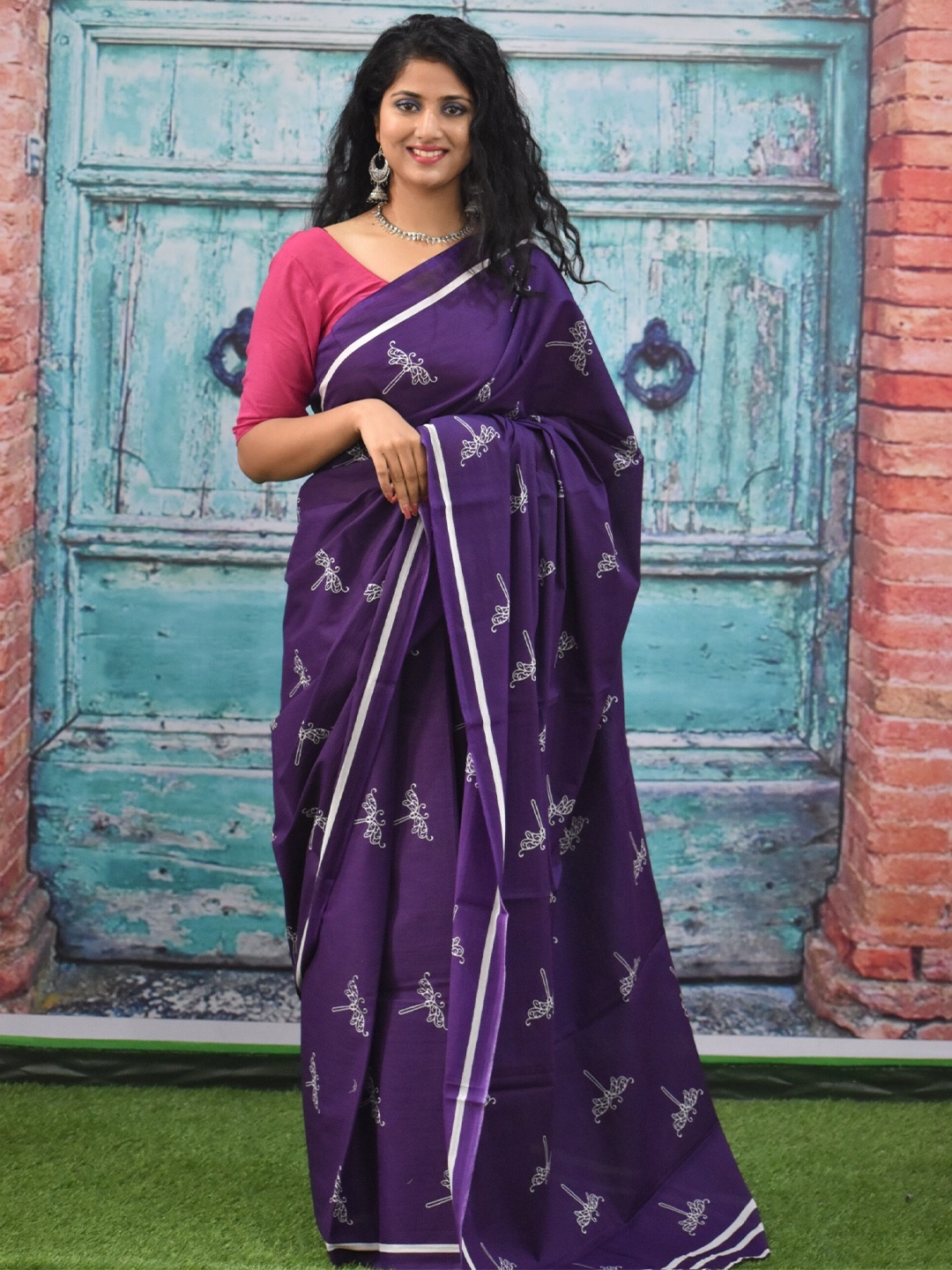 

clothonus Ethnic Motifs Printed Pure Cotton Block Print Saree, Purple