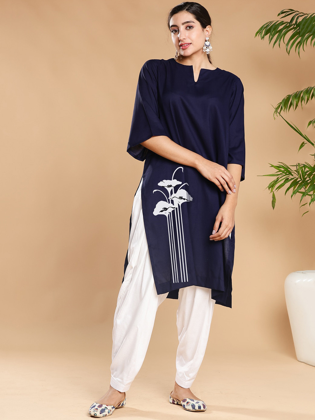 

LetsDressUp Floral Printed Notched Neck Flared Sleeves Kurta, Navy blue