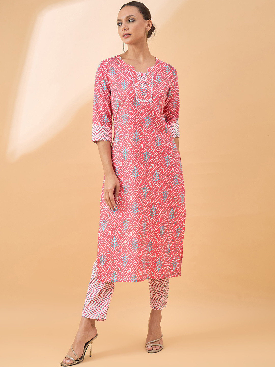 

all about you Ethnic Motifs Printed Regular Straight Kurta with Trousers, Orange