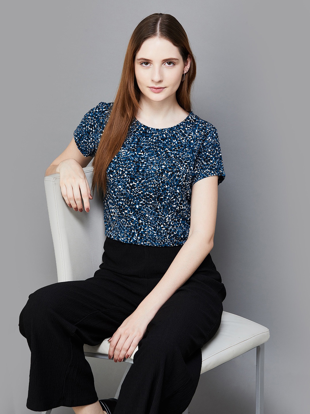 

Fame Forever by Lifestyle Floral Print Round Neck Short Sleeves Opaque Casual Top, Teal