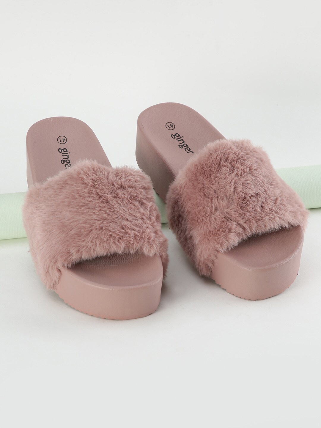 

Ginger by Lifestyle Women Self Design Sliders, Pink