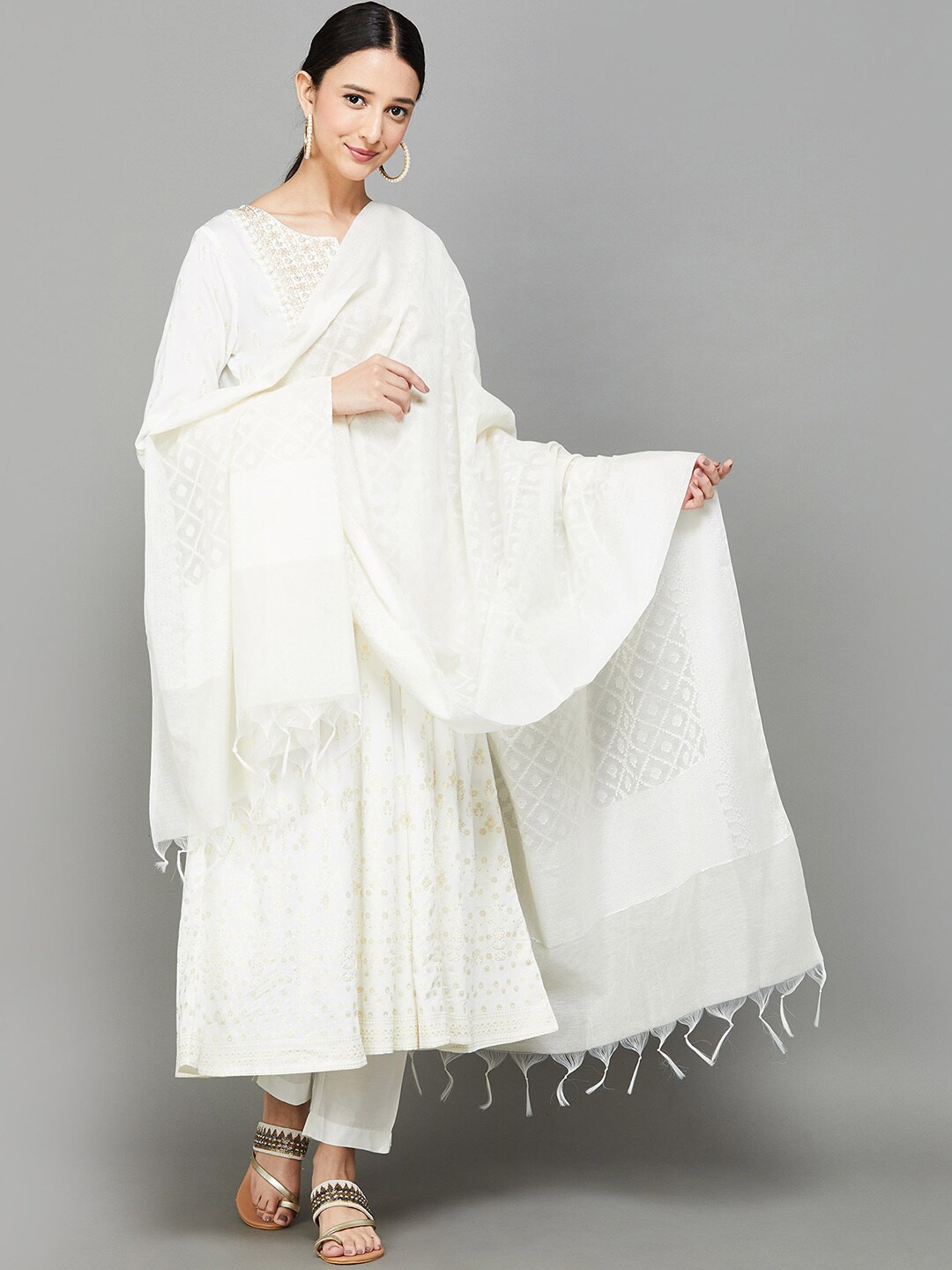 

Melange by Lifestyle Ethnic Motifs Woven Design Dupatta With Tasselled, White