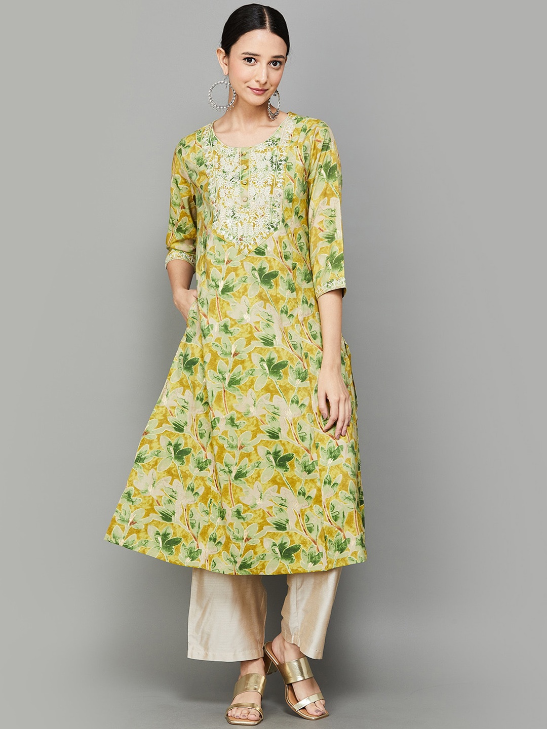 

Melange by Lifestyle Printed Flared Sleeves Sequinned Strigth Kurta, Olive