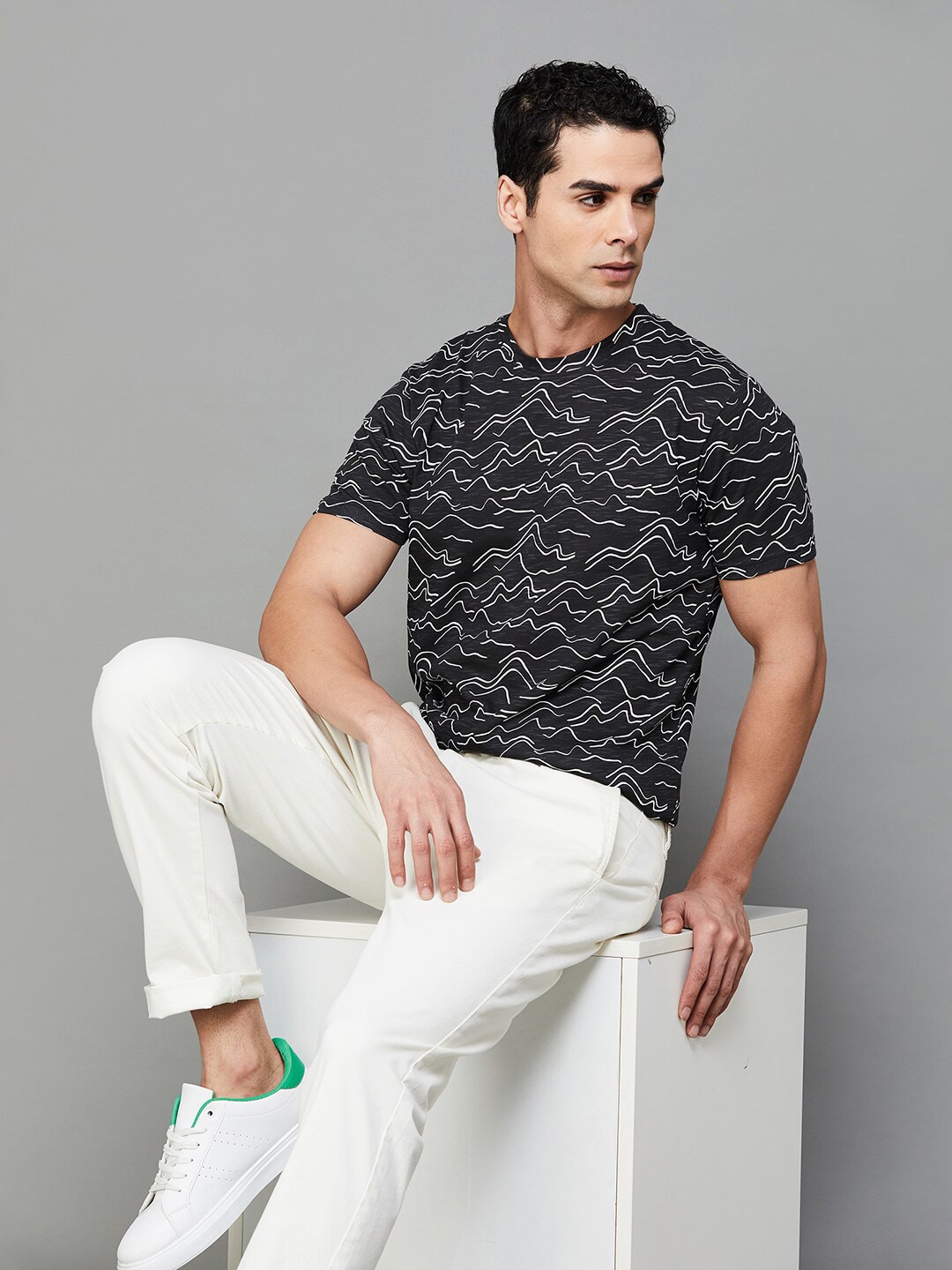 

CODE by Lifestyle Abstract Printed Cotton T-shirt, Black