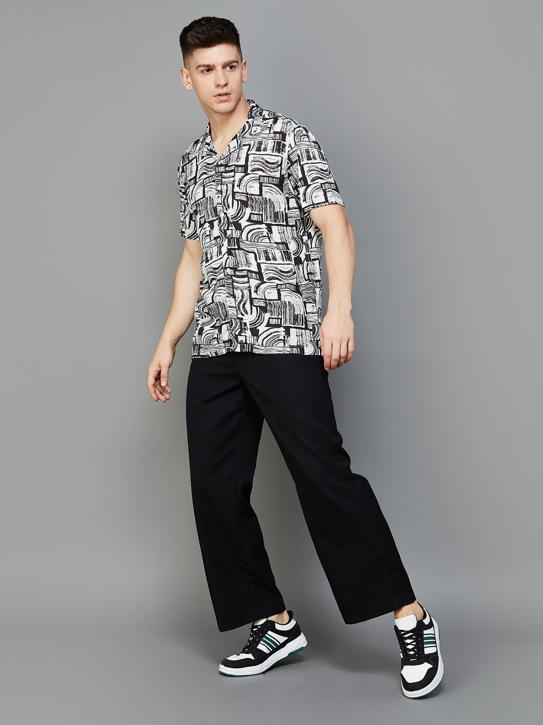 

CODE by Lifestyle Abstract Printed Spread Collar Short Sleeves Casual Shirt, Black