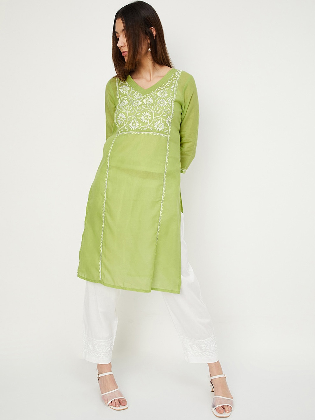 

max Paisley Embroidered V-Neck Three-Quarter Sleeves Kurta, Olive
