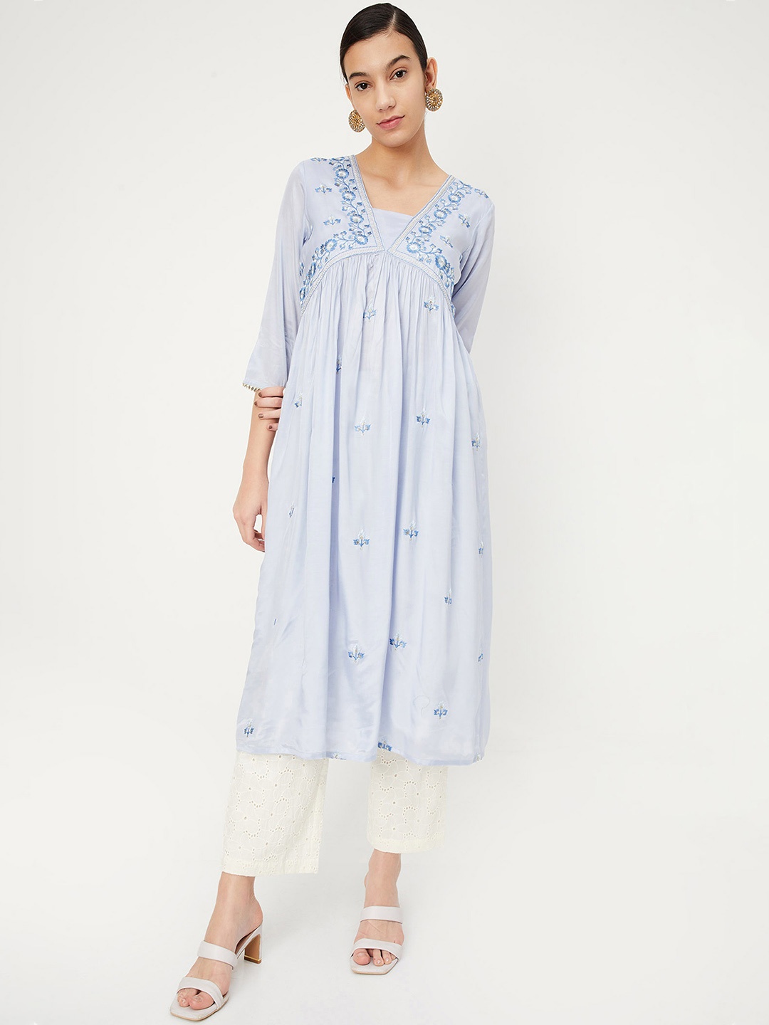 

max Embroidered Floral Printed Strigth Kurta, Blue