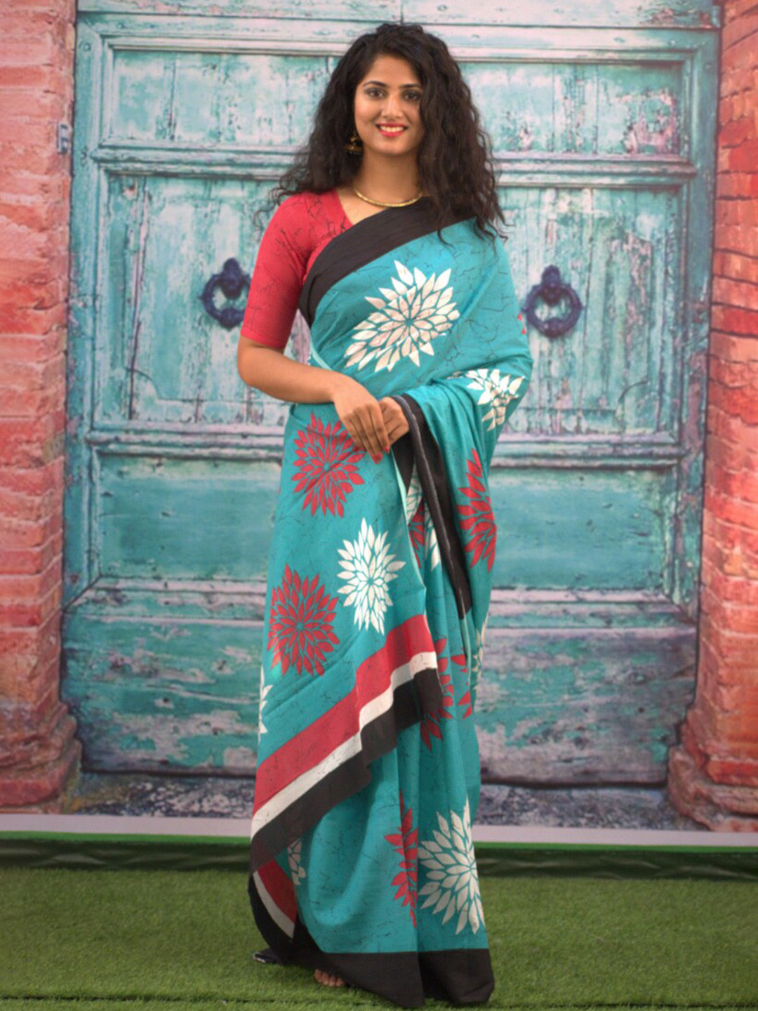 

GK FASHION Ethnic Motifs Printed Pure Cotton Saree, Blue