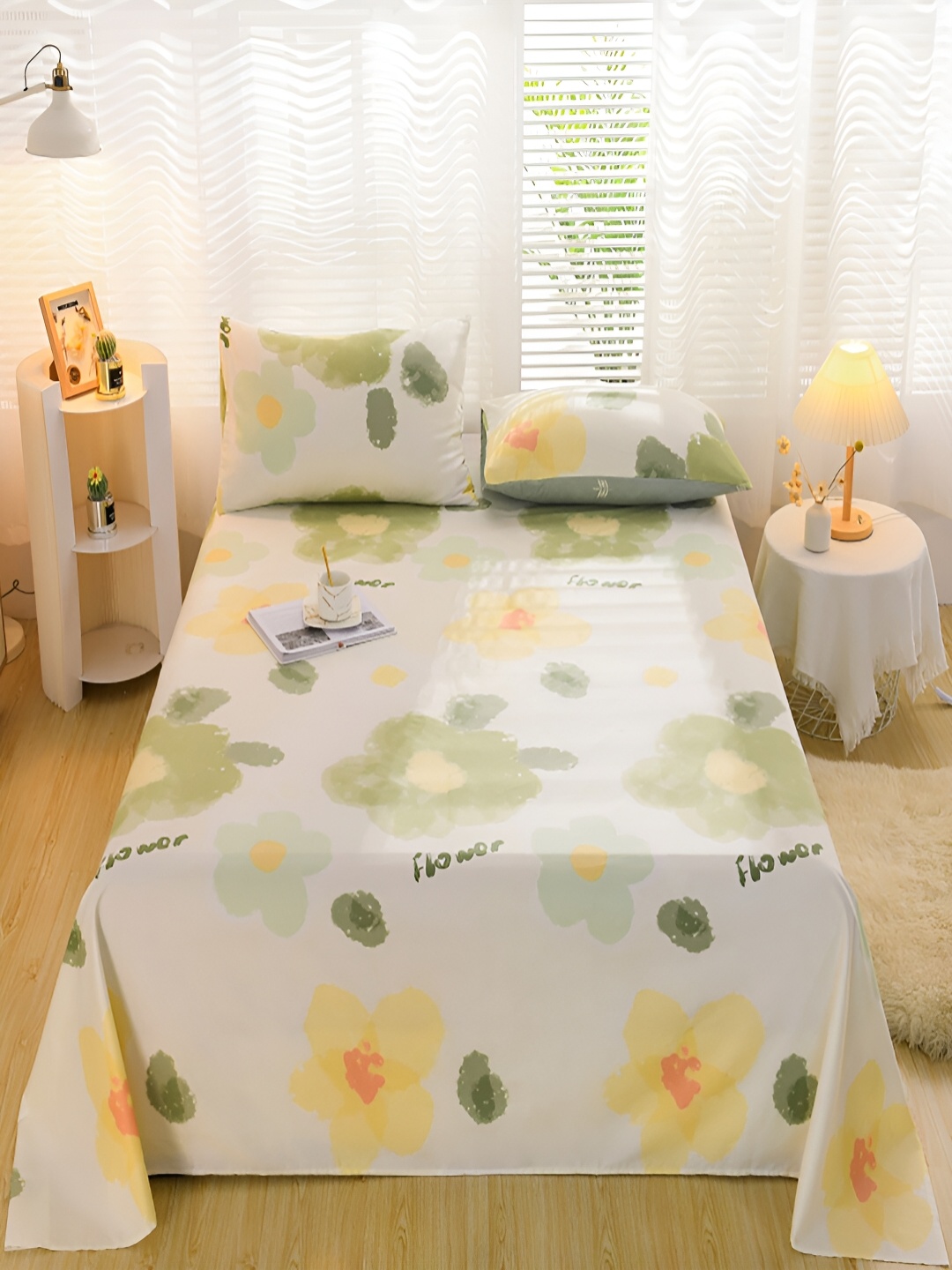 

JC HOME White & Green Floral Cotton 220 TC Queen Bedsheet With 2 Pillow Covers