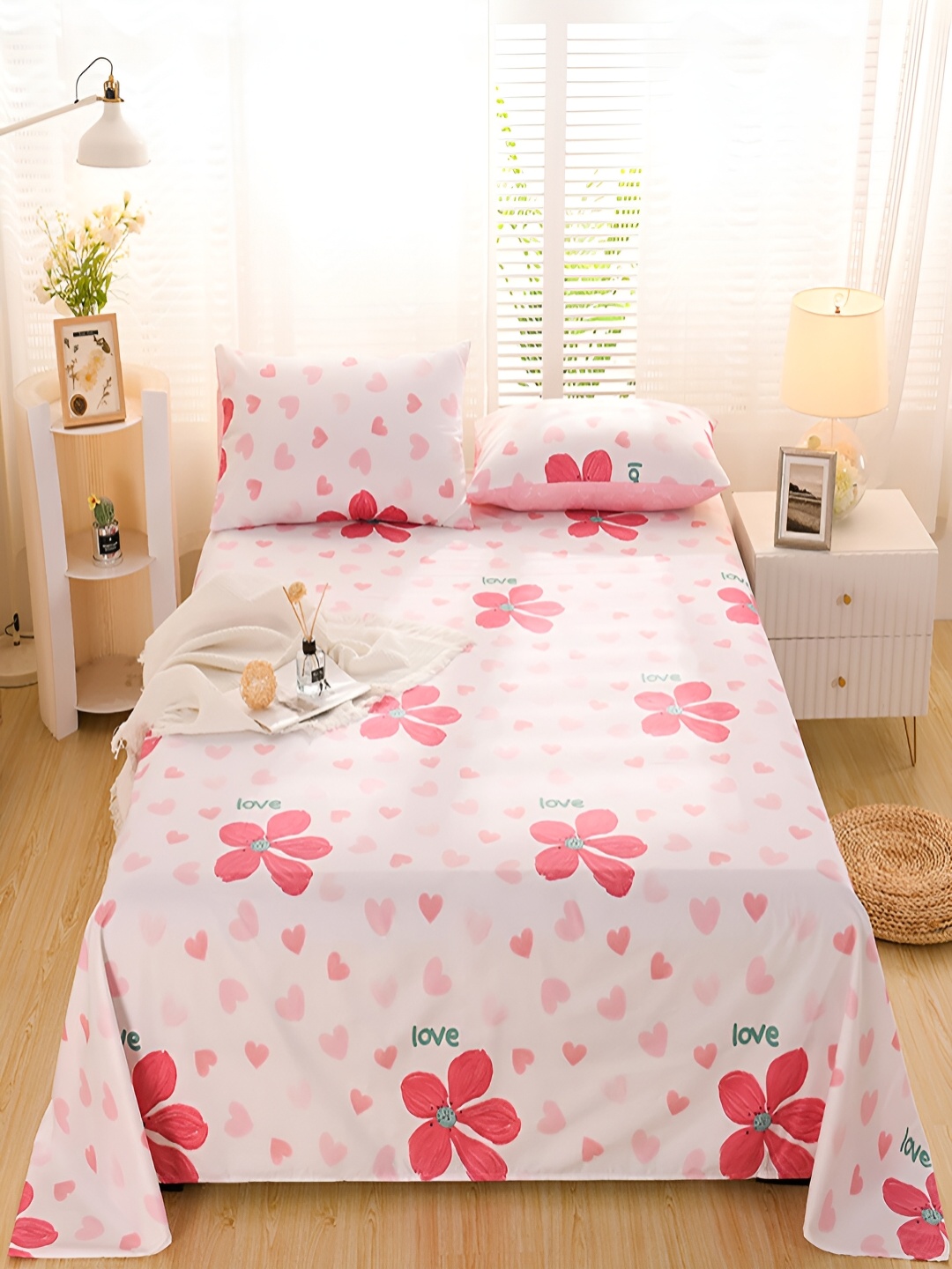 

JC HOME Pink & Green Floral Cotton 220 TC King Bedsheet With 2 Pillow Covers