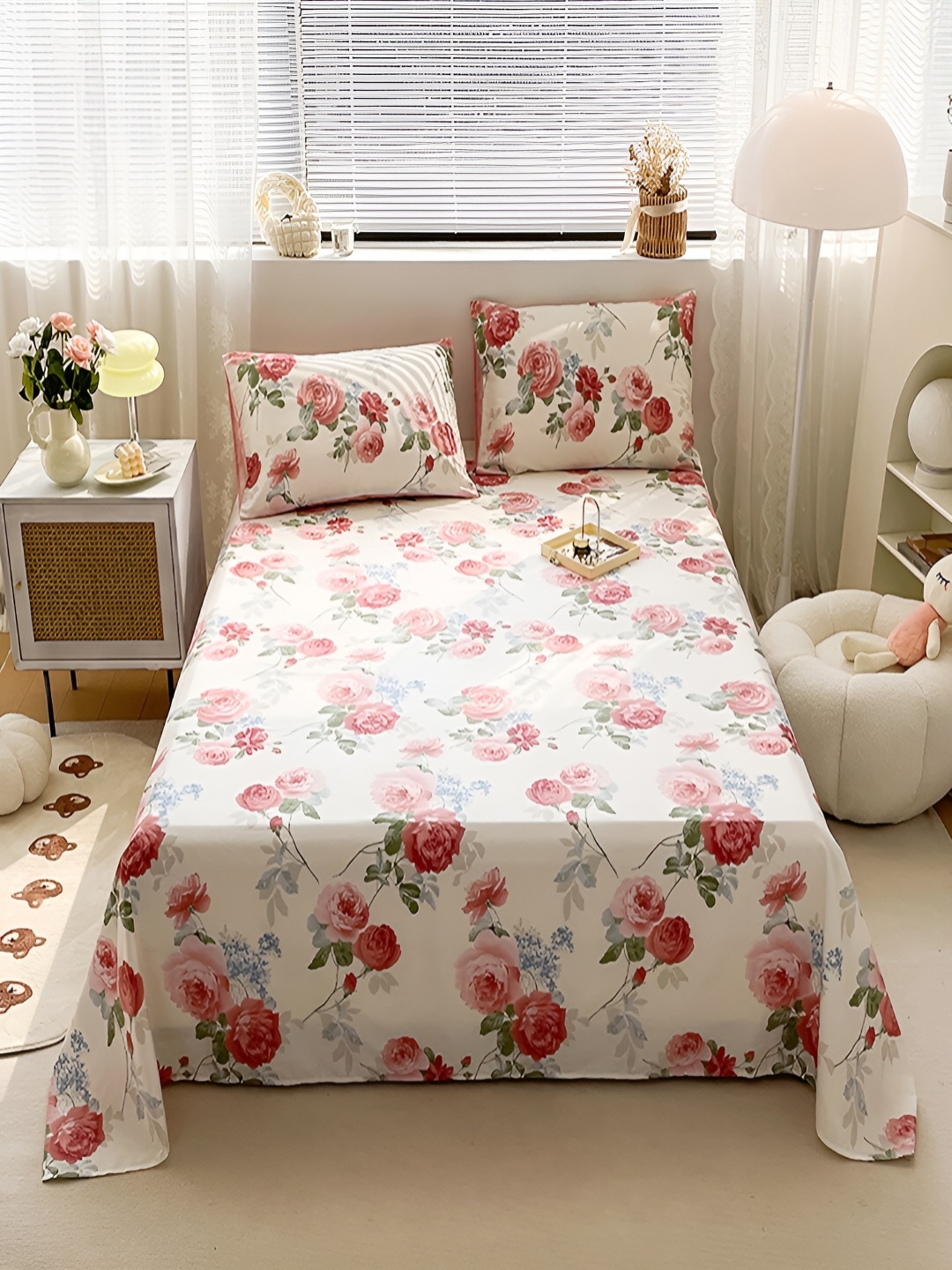 

JC HOME White & Pink Floral 200 TC Cotton Queen Bedsheet with 2 Pillow Covers