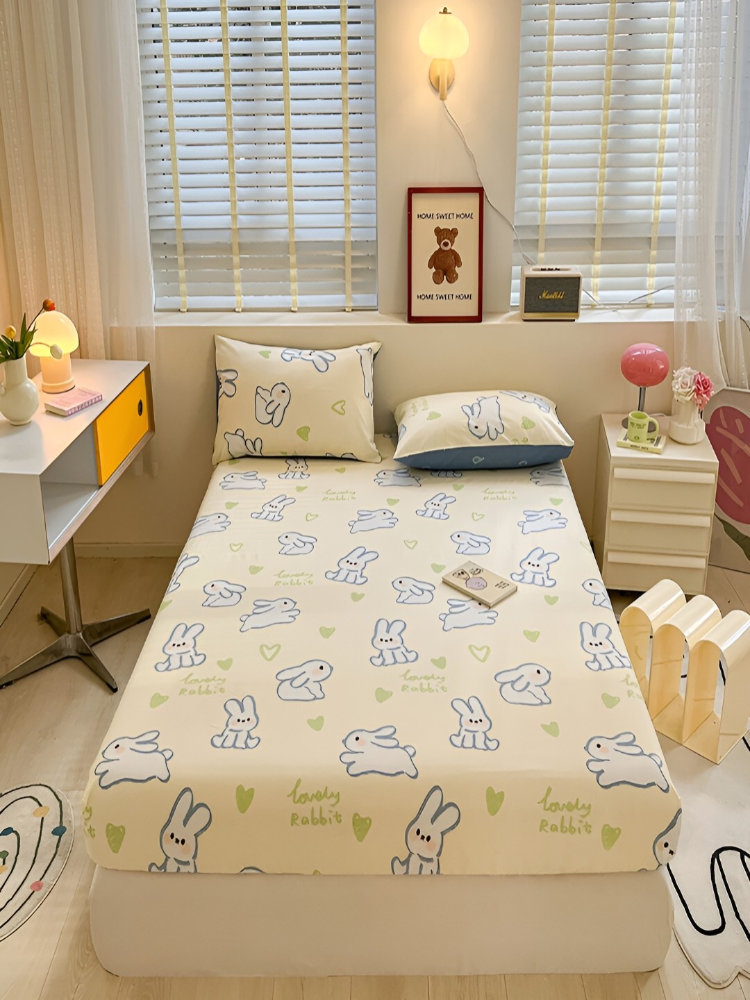 

JC HOME Yellow & White Printed 210 TC Cotton Queen Bedsheet with 2 Pillow Covers