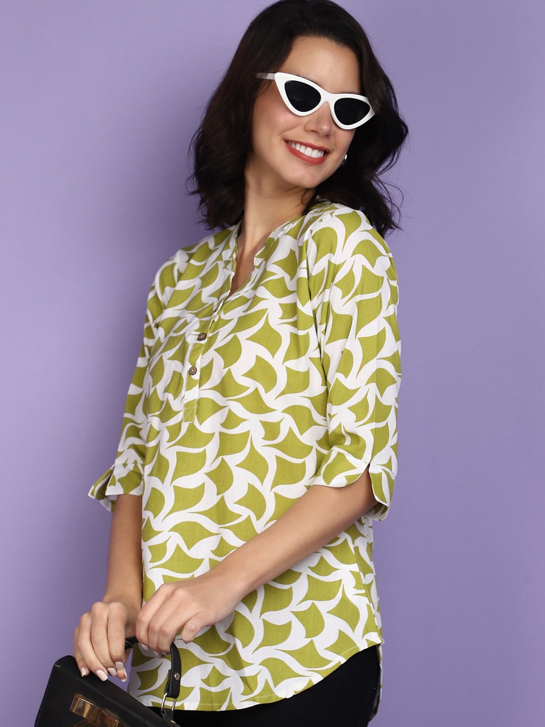 

V-Mart Geometric Printed Mandarin Collar Top, Green