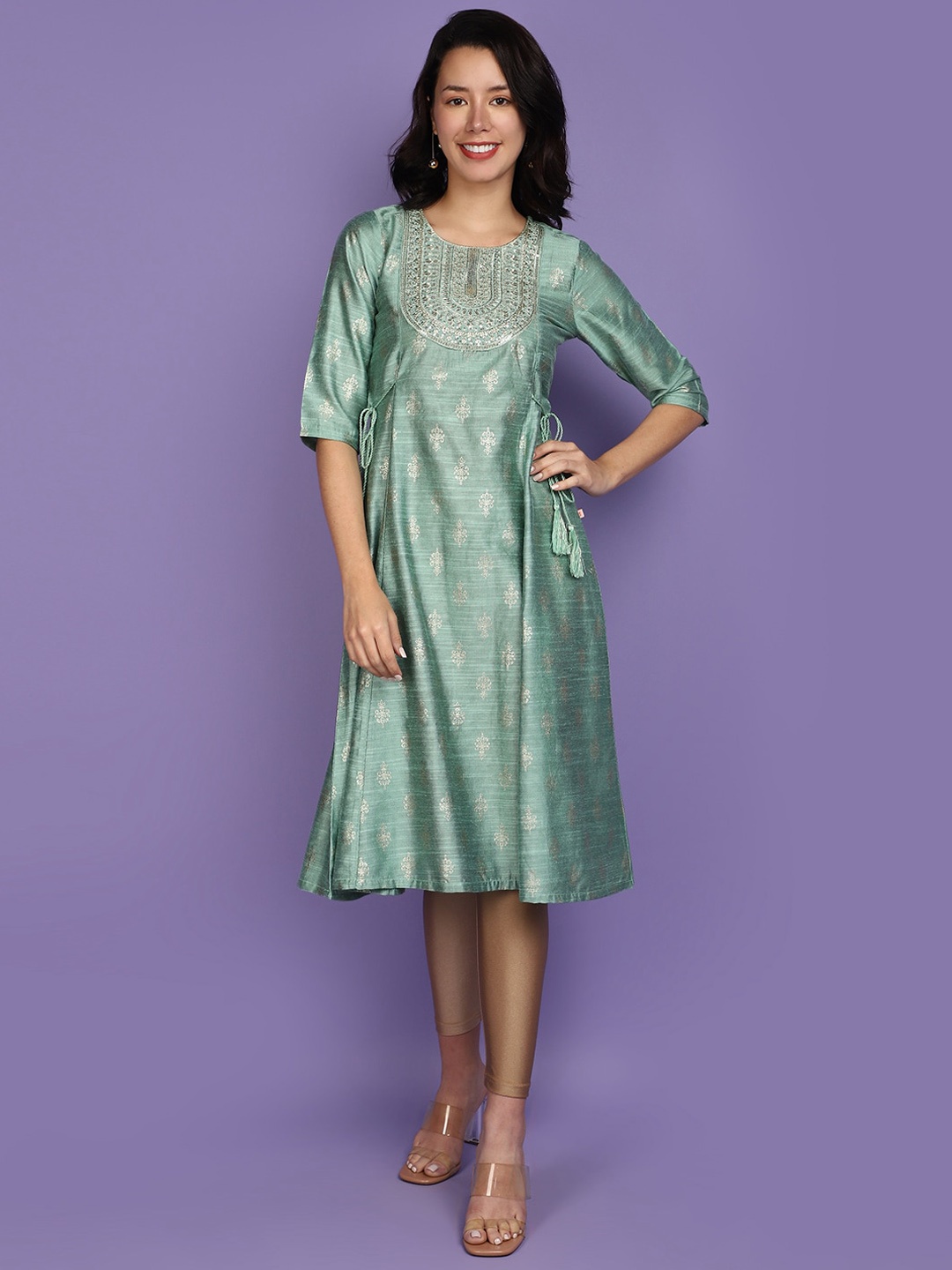 

V-Mart Ethnic Motifs Printed Zari Cotton A-Line Kurta, Green