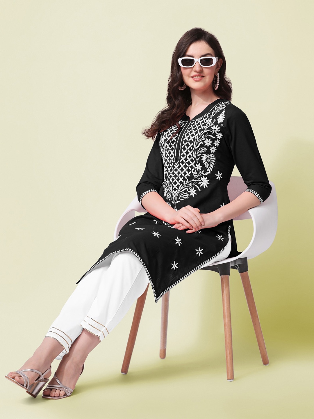 

KALINI Women Ethnic Motifs Embroidered Regular Chikankari Pure Cotton Kurta with Trousers, Black