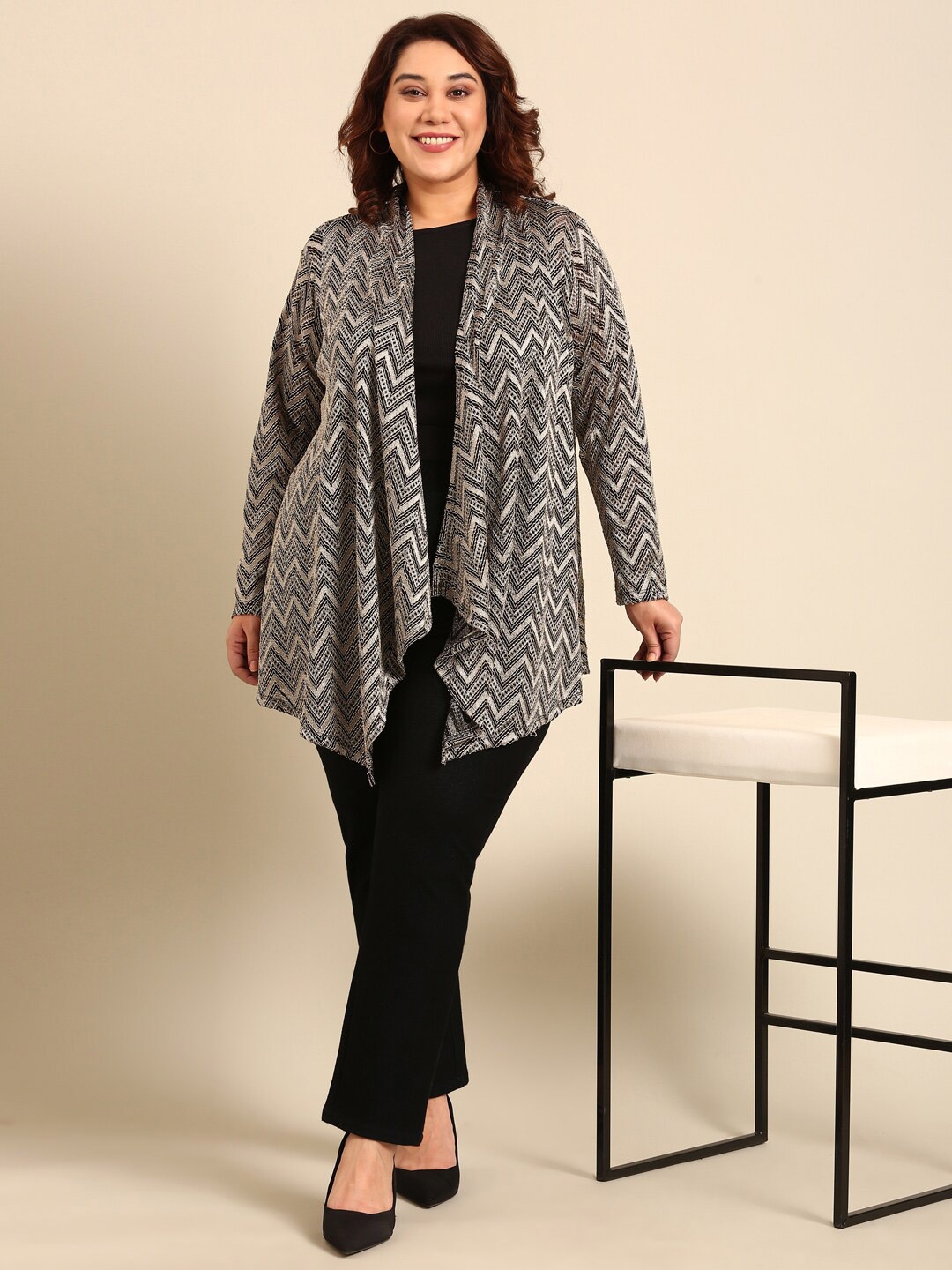 

The Pink Moon Plus Size Self Design Open Front Shrug, Black