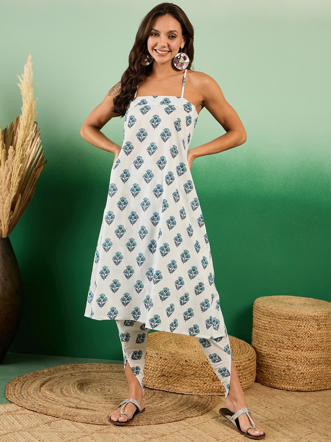

Sangria Kantha Boota Printed Sleeveless Pure Cotton Straight Kurta & Dhoti Pant, White