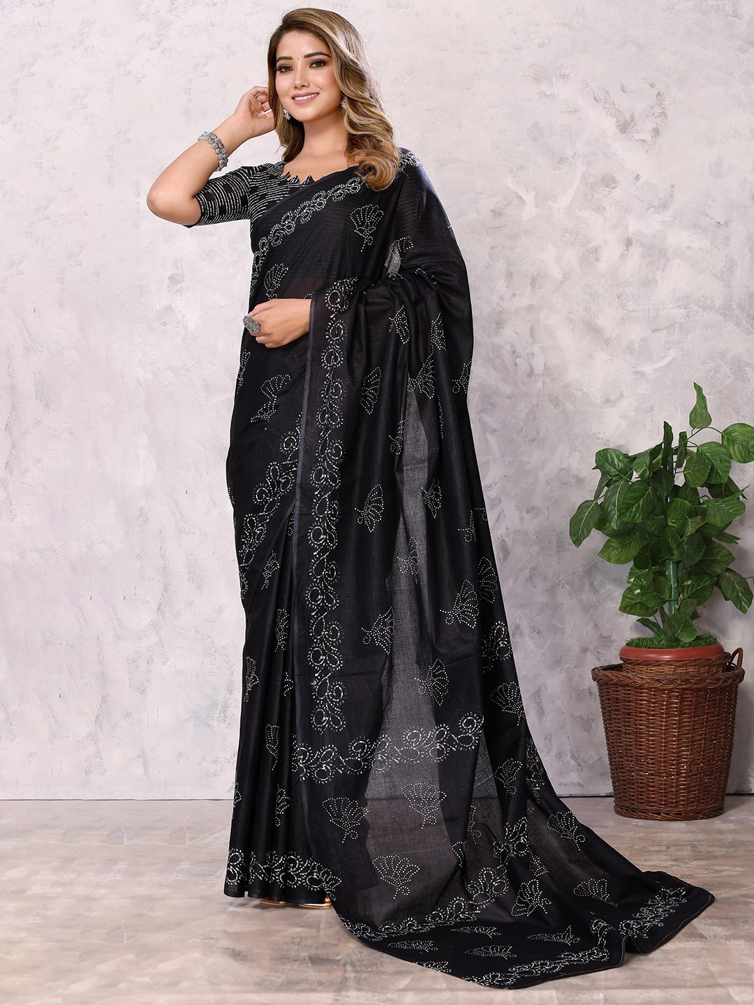 

DIVASTRI Ethnic Motifs Printed Silk Cotton Saree, Black