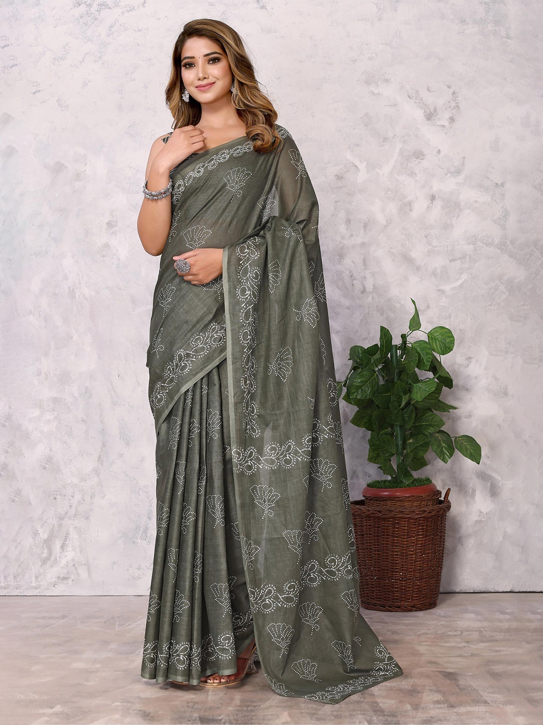 

DIVASTRI Ethnic Motifs Printed Silk Cotton Saree, Grey