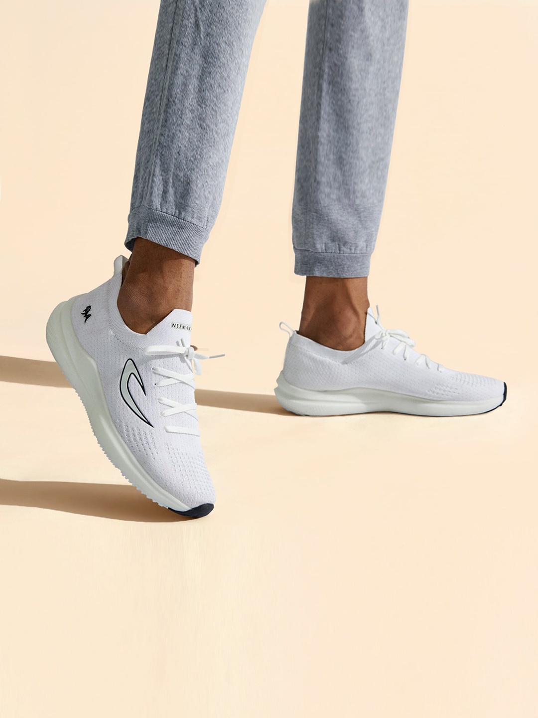 

NEEMANS Unisex Textured Lace Up Lightweight Mesh Sneakers, White