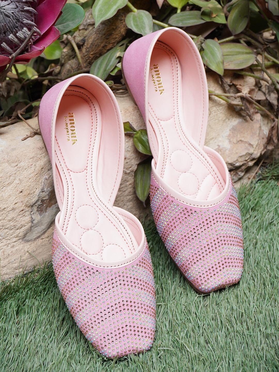 

Anouk Embellished Mojaris, Pink