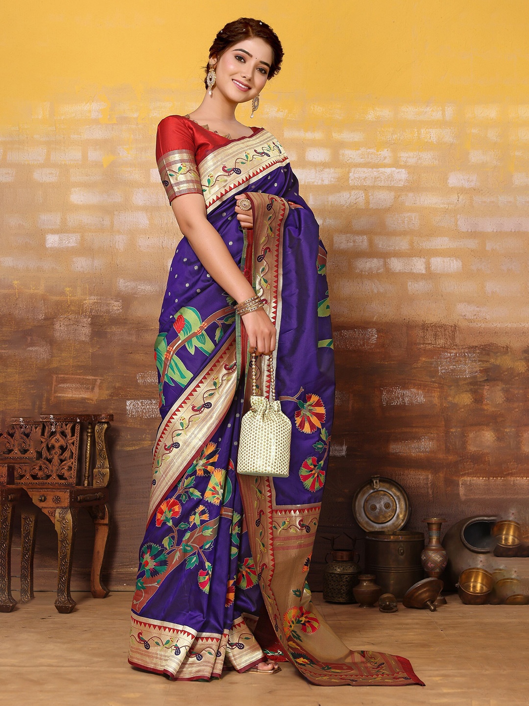 

DIVASTRI Ethnic Motifs Woven Design Zari Paithani Saree, Purple