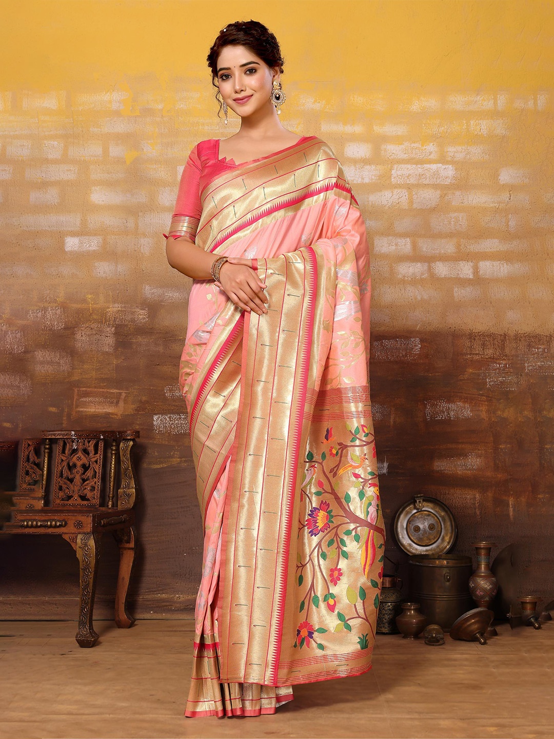 

DIVASTRI Ethnic Motifs Woven Design Zari Paithani Saree, Peach