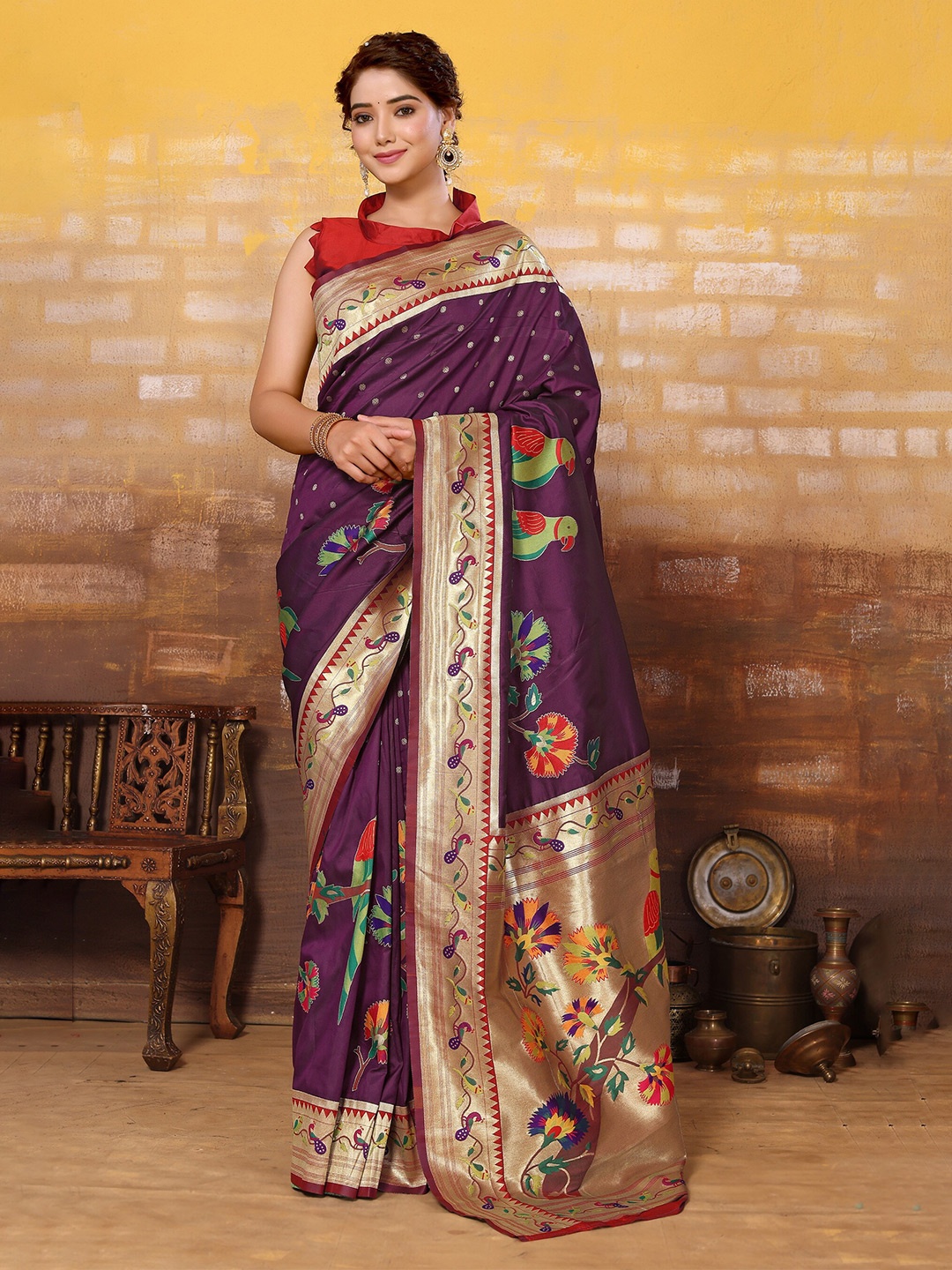 

DIVASTRI Ethnic Motifs Woven Design Zari Paithani Saree, Magenta
