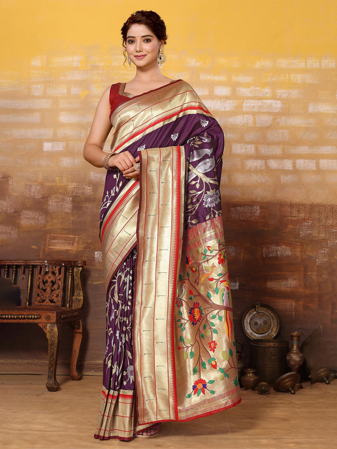 

DIVASTRI Ethnic Motifs Woven Design Zari Paithani Saree, Magenta