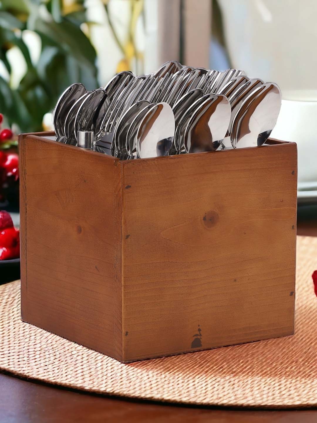 

FNS Solo 24 Pieces Stainless Steel Cutlery Set with Cutlery Holder, Silver
