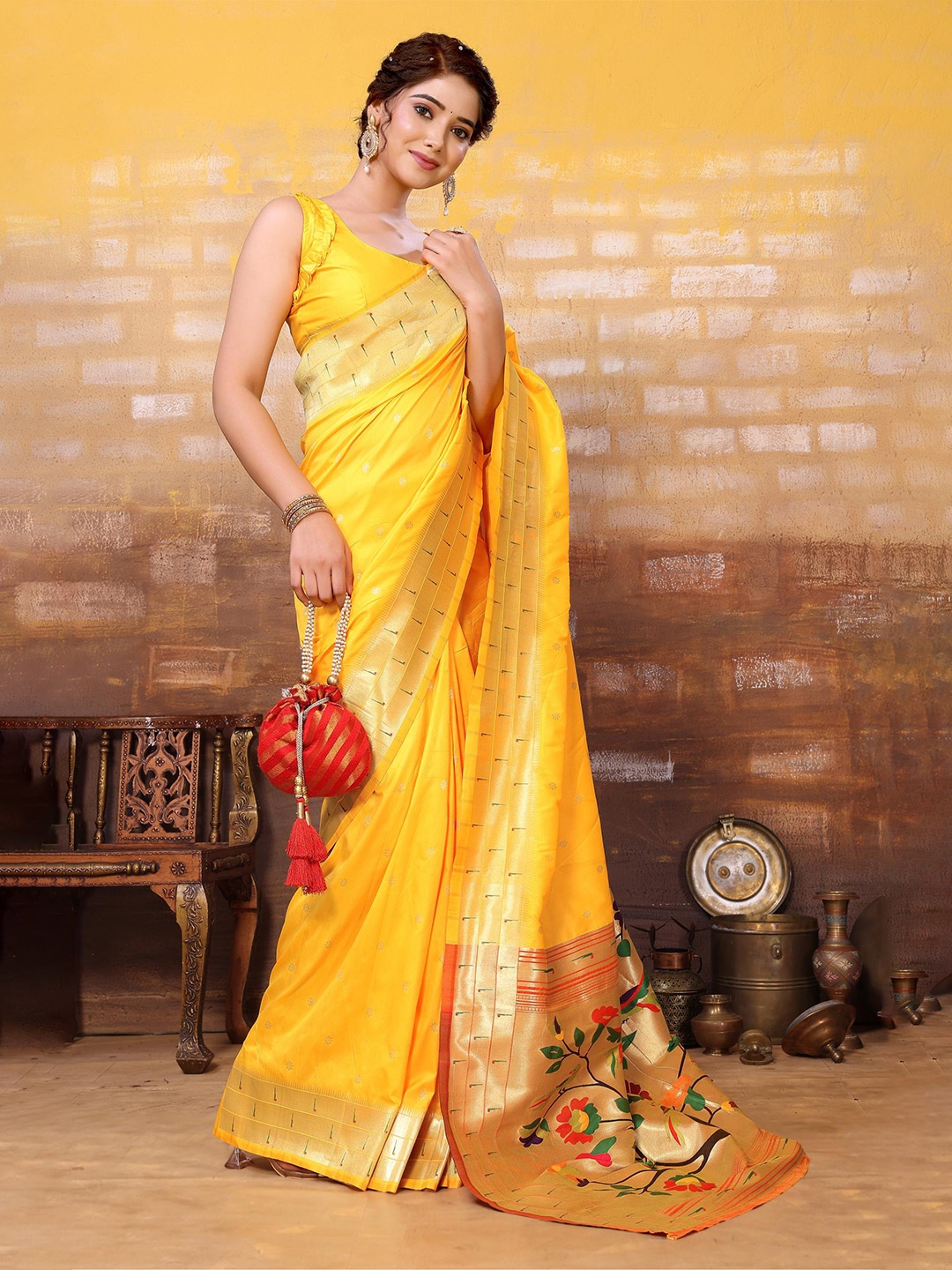 

DIVASTRI Ethnic Motifs Woven Design Zari Paithani Saree, Yellow