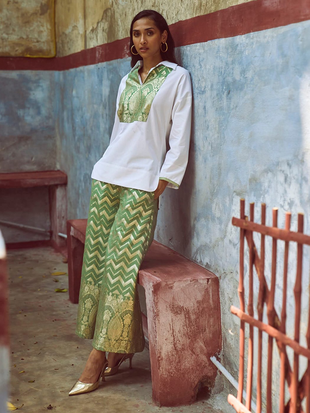 

Dash and Dot Ethnic Yoke Design Shirt Collar Cotton Top, White