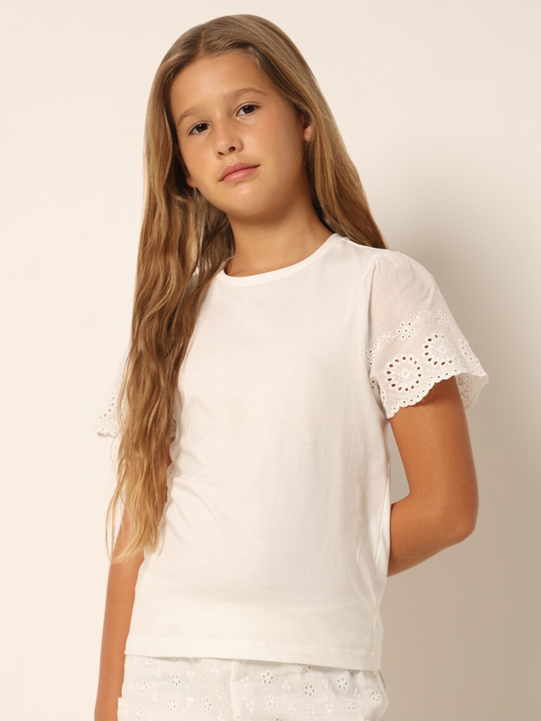 

Vero Moda Girls Round Neck Cotton Top, White